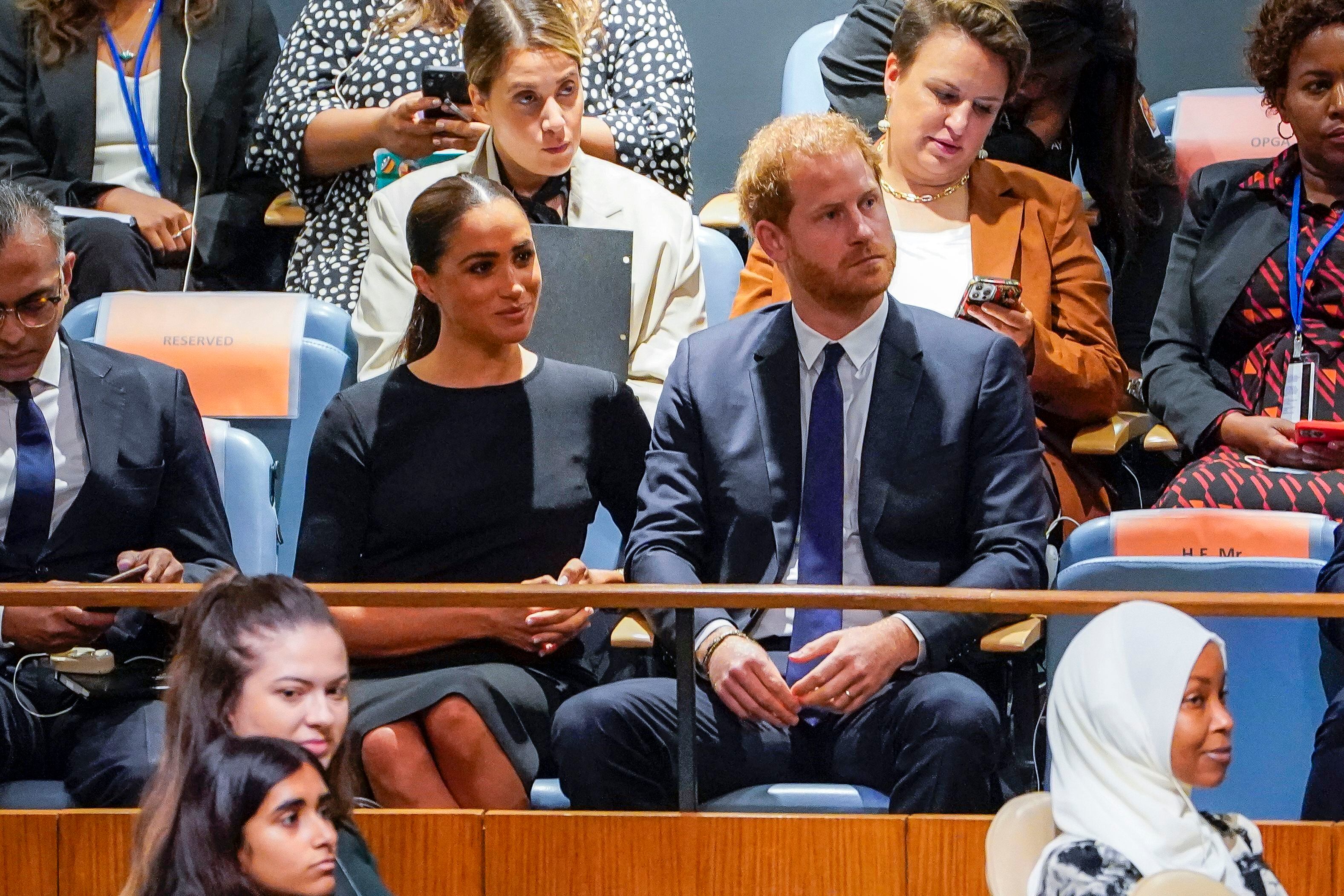 Enrique de Inglaterra y Meghan Markle, ante la Asamblea General de la ONU por el Día de Nelson Mandela, el 18 de julio de 2022 en Nueva York.