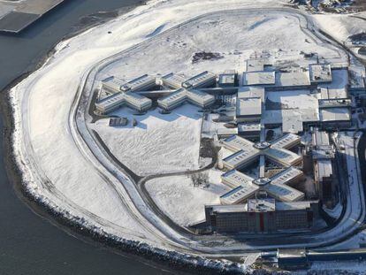 La cárcel de Rikers Island en Nueva York nevada