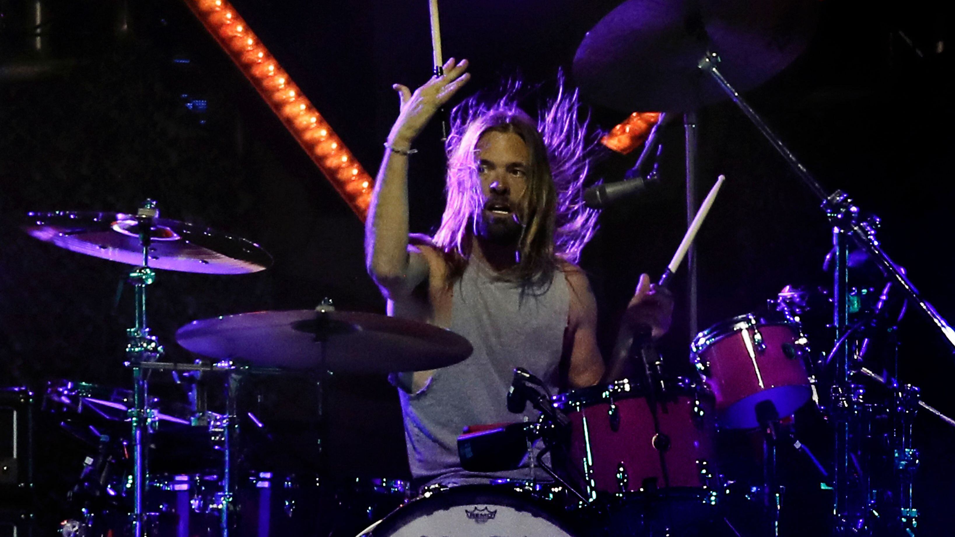 Taylor Hawkins durante una actuación de Foo Fighters en Lollapalooza 2022.