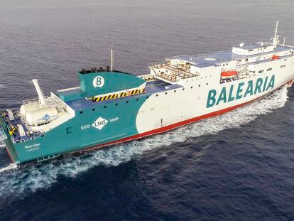 Uno de los barcos de la flota de Baleària.