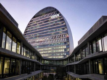 Sede operativa de BBVA en Madrid, edificio La Vela