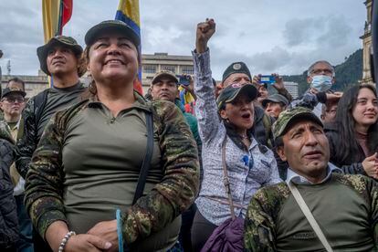 Concentración de veteranos de las fuerzas militares en la Plaza Bolívar, en Bogotá, el 10 de mayo de 2023.