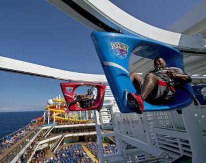SkyRide, una de las atracciones del crucero 'Carnival Vista'.