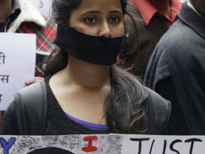 Protesta en Nueva Delhi (India), el pasado 30 de diciembre, por la violación y asesinato de una joven.