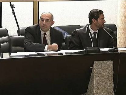 El tribunal frena las argucias del juez Silva para suspender la vista contra él