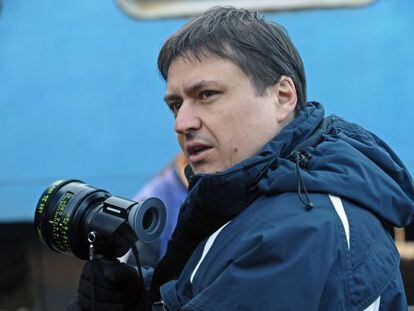 El realizador rumano Cristian Mungiu, en el rodaje de &#039;Beyond the hills&#039;.