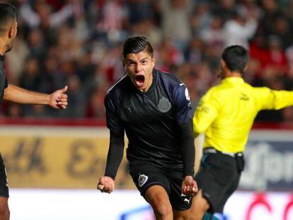 Cisneros celebra su gol frente a Necaxa.