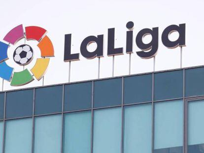 LaLiga inicia la venta de sus derechos en España por hasta cinco años