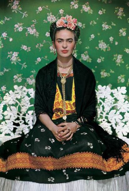 Los vestidos que forjaron el mito de Frida Kahlo | Estilo | EL PAÍS