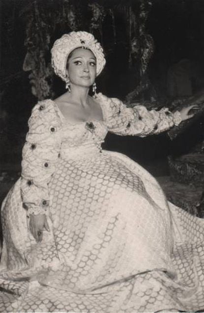 La soprano Isabel Penagos caracterizada como Julia Farnese para una representación de 'Bomarzo' en 1968 en Nueva York.