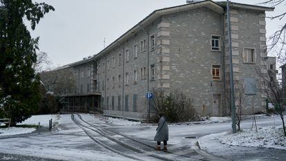 La antigua clínica Arana, en una imagen de este miércoles en Vitoria, donde el Gobierno central quiere abrir un centro de refugiados.
