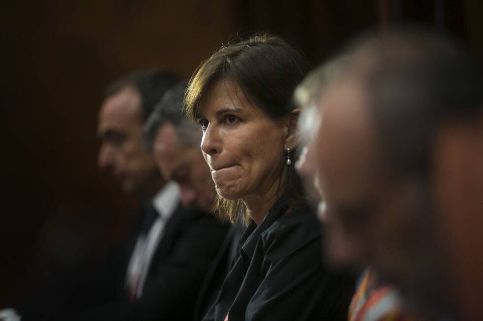 Victoria Álvarez, durante su comparecencia en el Parlament, en 2017.