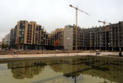 Viviendas en construcción en las afueras de Madrid.