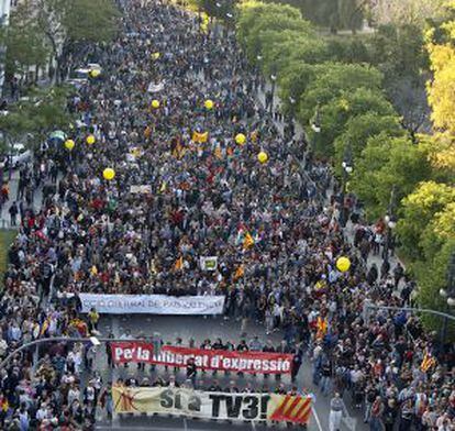 Manifestación en Valencia en abril de 2011 a favor de la recepción de TV-3.