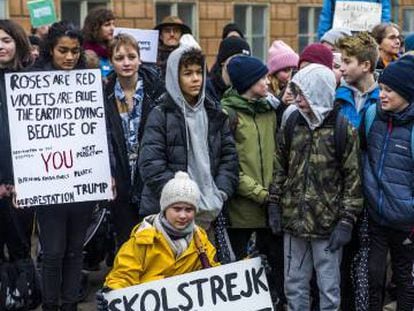 Protesta de estudiantes de secundaria contra el cambio climático, en Estocolmo (Suecia). 