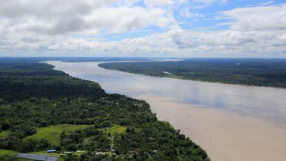 Una vista aérea del río Amazonas a su paso por Colombia, en una imagen de archivo.