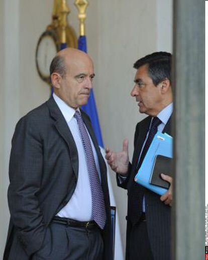 Alain Juppe (izquierda) y Francois Fillon en 2011. / Cordon Press