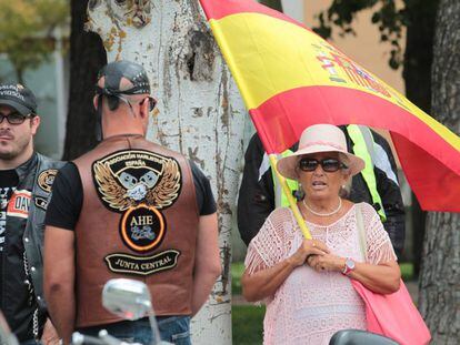 El alcalde de Brunete, en un ‘homenaje a los caídos’ organizado por grupos de moteros