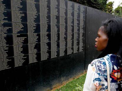Monumento erigido en Kigali para recordar a las víctimas del genocidio de 1994 en Ruanda.