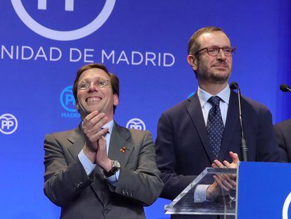 José Luis Martínez-Almeida y Javier Maroto, durante un acto del PP en 2018.