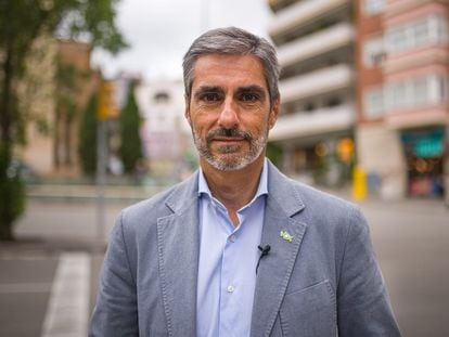 El candidato de Vox a la alcaldía de Barcelona, Gonzalo Oro-Pulido (Vox), en la plaza Bonanova de Barcelona, a jueves 11 de mayo de 2023

11/05/2023