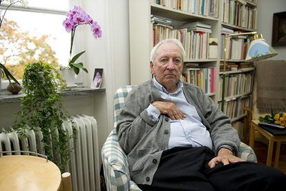 Tomas Tranströmer "es un Whitman o un Walcott metido para adentro".