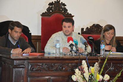 Toma de posesión de Juan Carlos Prieto, nuevo alcalde de Alburquerque, Badajoz, el pasado febrero.