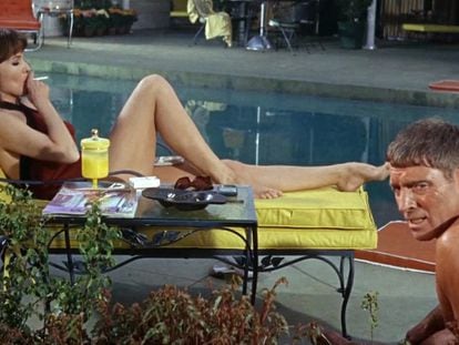 Janice Rule y Burt Lancaster, en la película 'El nadador', en 1968.