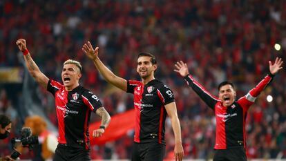 Los jugadores del Atlas celebran su pase a la final de la Liga MX.