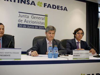 Fernando Mart&iacute;n, presidente de Martinsa-Fadesa, con Antonio Mart&iacute;n, vicepresidente y &Aacute;ngel Varela, secretario.