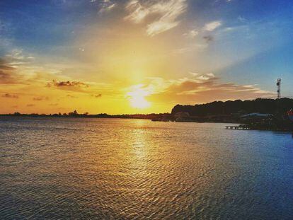 Atardecer en la paradisíaca isla de Utila, en Honduras. 