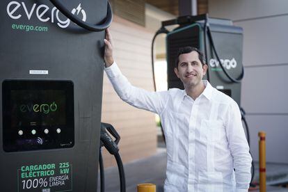 Roberto Herrera, manager of InterEnergy Group in the Dominican Republic, at the Evergo Connect electric station, on March 9.