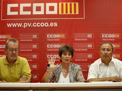 Los representante de CC OO Juan Cruz, Rosa Gonz&aacute;lez y Paco Molina.