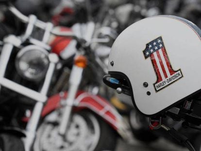 Concentración de fanáticos de las Harley-Davidson. En vídeo, las críticas de Trump a la compañía.