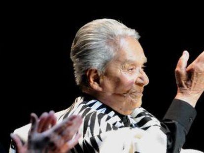 Chavela Vargas, en su concierto en el Bellas Artes de Ciudad de M&eacute;xico, en abril pasado.