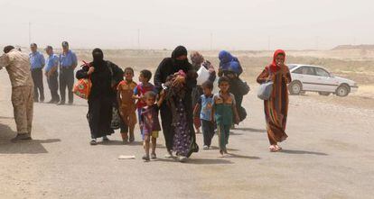 Familias iraqu&iacute;es despllazadas por el avance del EI llegan a Kirkuk