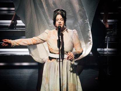 Lana del Rey actuando el pasado 10 de julio en París.