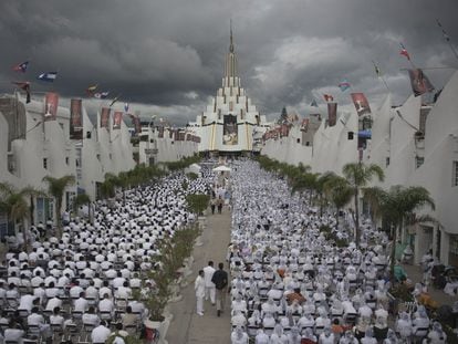 Un acto religioso de La Luz del Mundo, en Guadalajara (México).