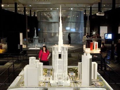 El ayuntamiento de Tokio y la Burj Khalifa de Dub&aacute;i.