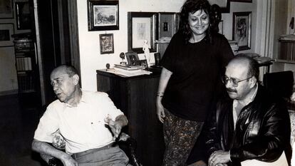 Leonardo Sciascia, Hado Lyiria y Manuel Vázquez Montalbán, a finales de los años 80 del siglo pasado.