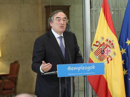 El presidente de la patronal CEOE, Juan Rosell, en un acto en el Ministerio de Empleo