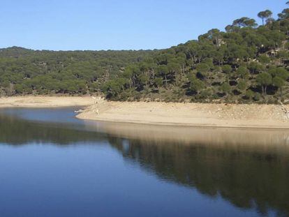 Una imagen del Pantano de San Juan en la página de Turismo de Madrid.