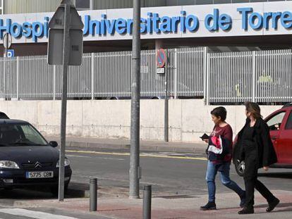 Fachada del hospital de Torrejón de Ardoz en Madrid, donde están hospitalizados varios contagiados por coronavirus.