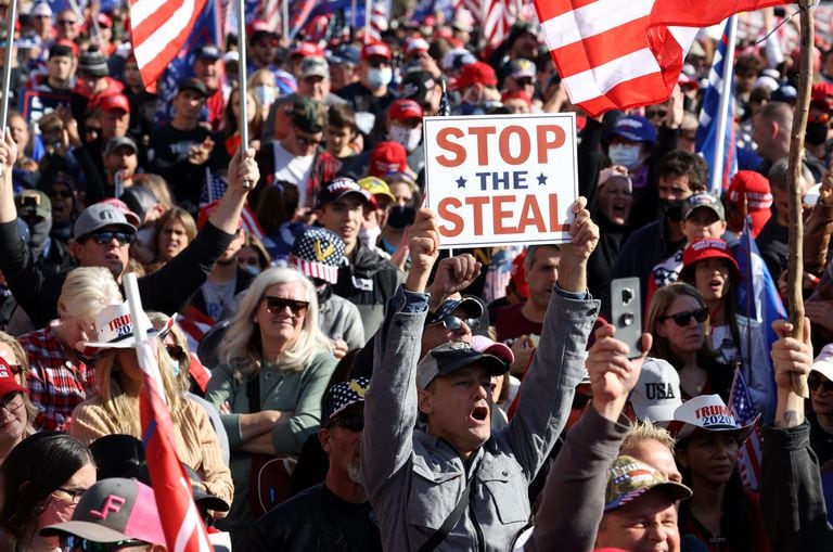 Simpatizantes de Trump protestan en Washington contra el supuesto fraude |  Elecciones USA | EL PAÍS