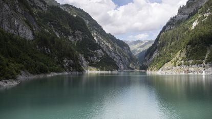 Vista general de la presa Gigerwald en Vaettis, en el cantón de San Galo (Suiza), donde se produjo el accidente, este jueves.