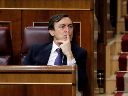 El portavoz del PP en el Congreso, Rafael Hernando, este lunes.