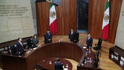 El Tribunal Electoral durante una sesión del 31 de octubre en Ciudad de México.