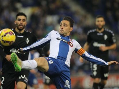 Sergio Garc&iacute;a en el partido ante el &Eacute;ibar.