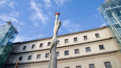 Fachada del Museo Nacional Centro de Arte Reina Sofía, que expone la muestra ''La práctica del arte' de Antoni Tàpies.