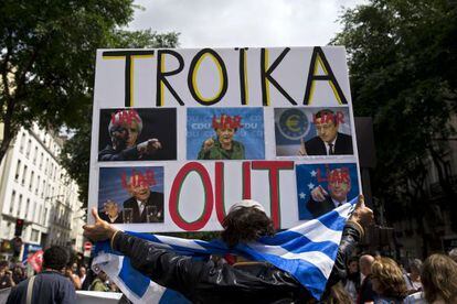 Manifestaci&oacute;n contra la troika y de apoyo a Grecia, el 20 de junio en Par&iacute;s.